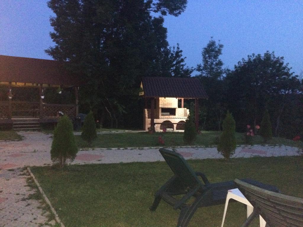 Poiana Mărului Cabana 7 Brazi מראה חיצוני תמונה